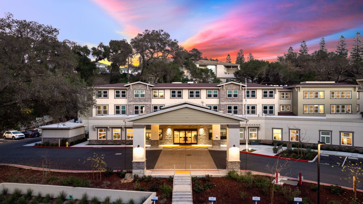Aerial exterior view of Ivy Park at Los Gatos, from the community’s website